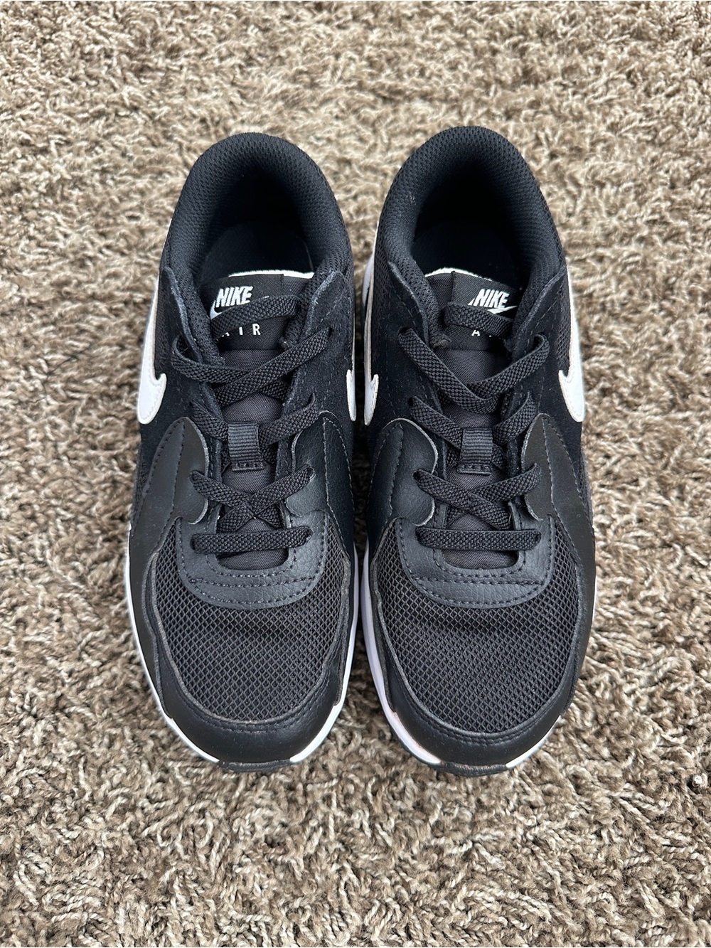 Nike Kids' Black & White Air Max Sneakers Size 2